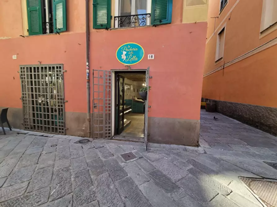 Immagine 3 di Attività commerciale in vendita  in Via Oddo a Albenga