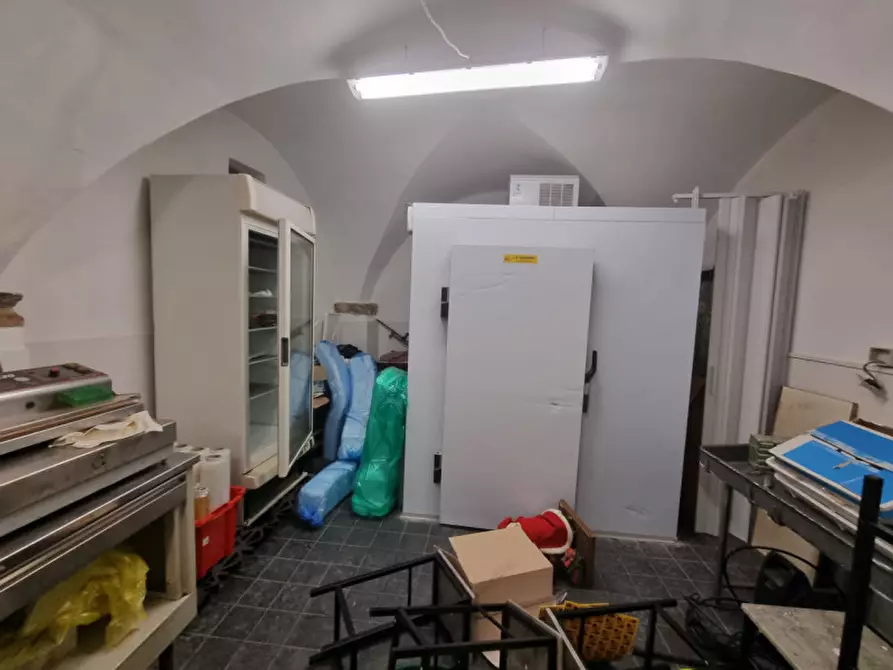 Immagine 9 di Attività commerciale in vendita  in Via Oddo a Albenga