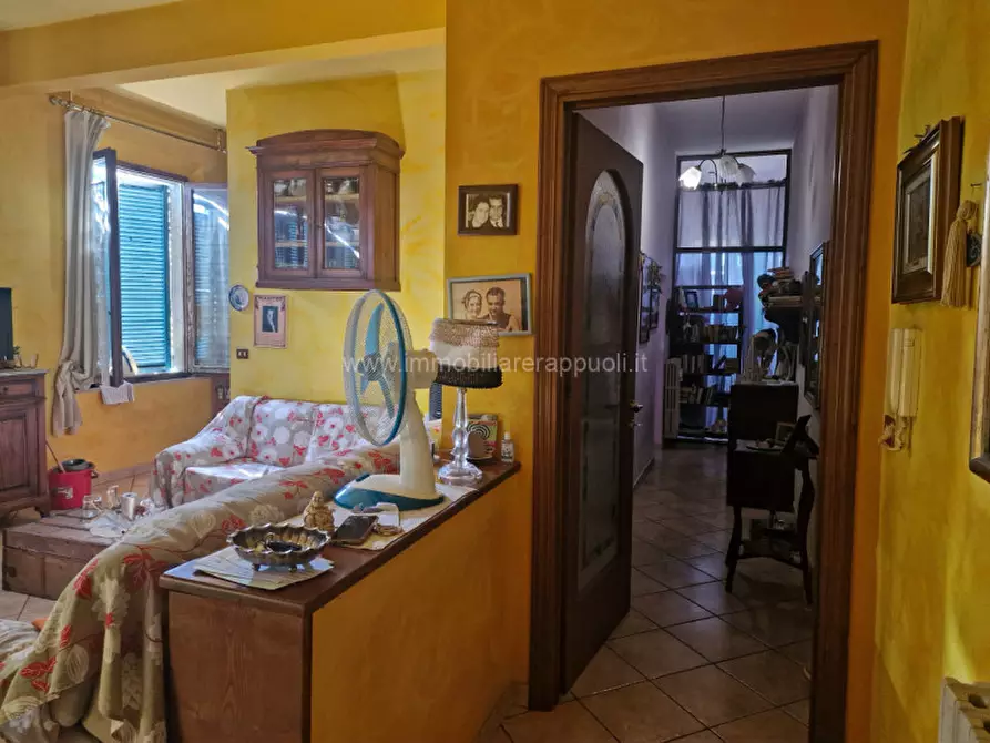 Immagine 1 di Appartamento in vendita  a Torrita Di Siena