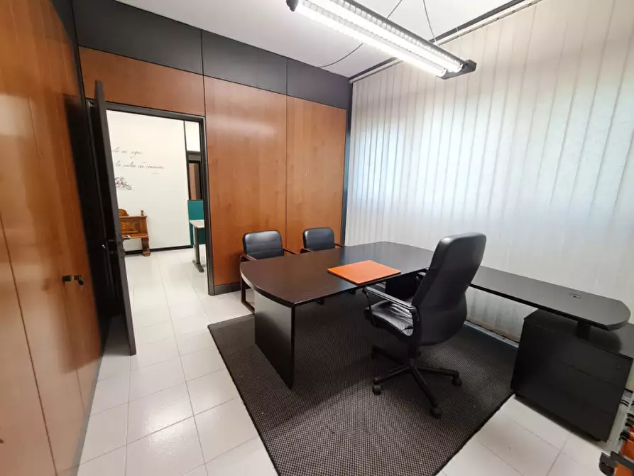 Immagine 1 di Ufficio in vendita  in via Savelli a Padova