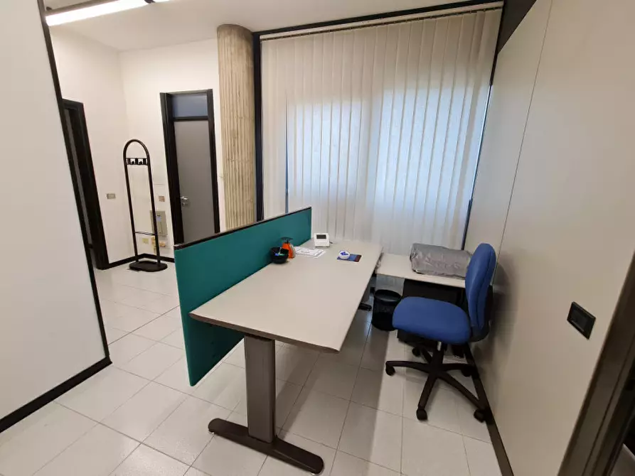 Immagine 8 di Ufficio in vendita  in via Savelli a Padova
