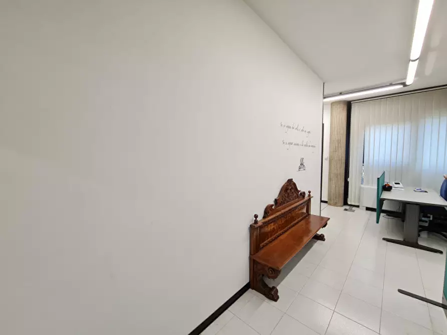 Immagine 9 di Ufficio in vendita  in via Savelli a Padova