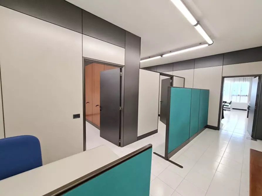 Immagine 11 di Ufficio in vendita  in via Savelli a Padova