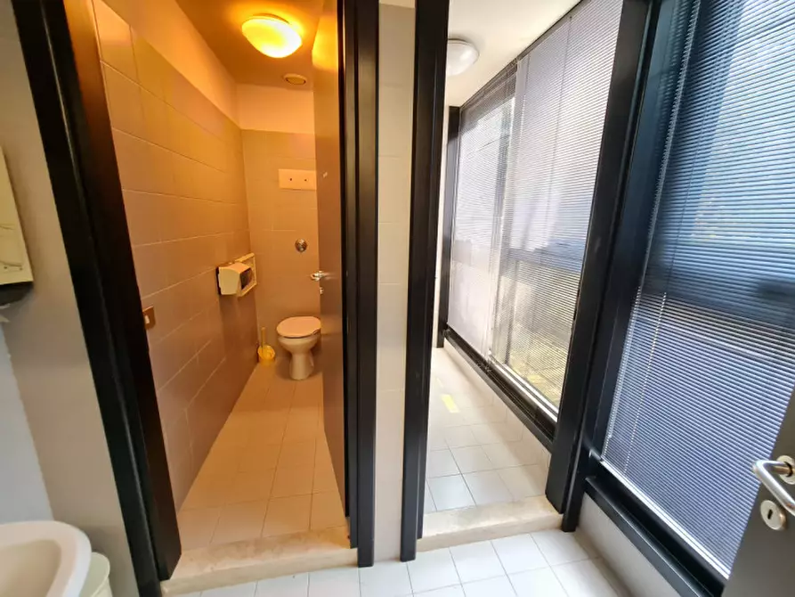 Immagine 14 di Ufficio in vendita  in via Savelli a Padova