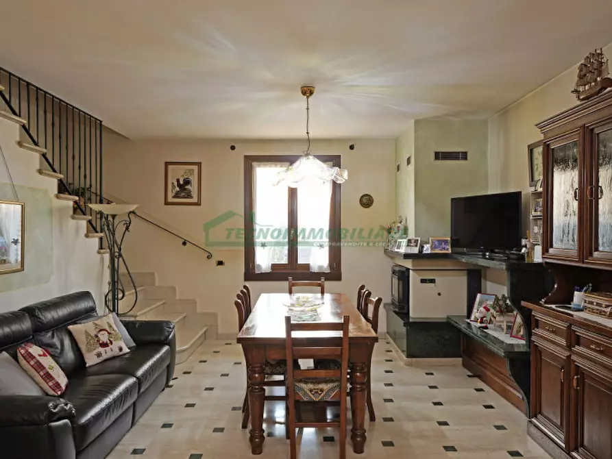 Immagine 9 di Villa in vendita  a Prevalle