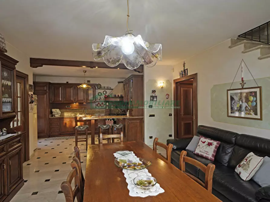 Immagine 11 di Villa in vendita  a Prevalle