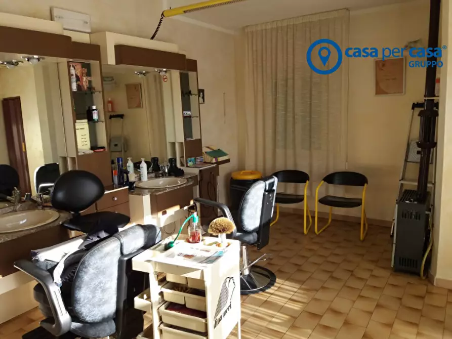 Immagine 1 di Negozio in vendita  in Corbola, via Sabbioni a Corbola