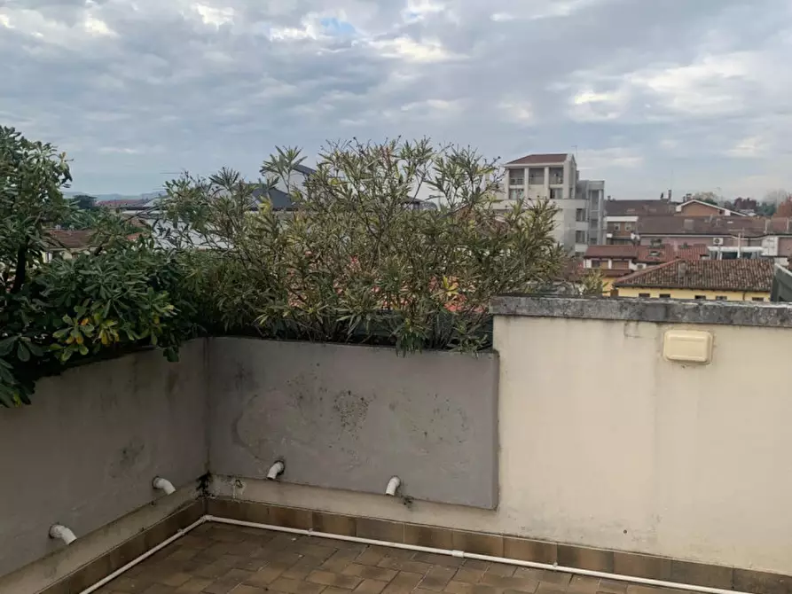 Immagine 3 di Attico in vendita  a Vicenza