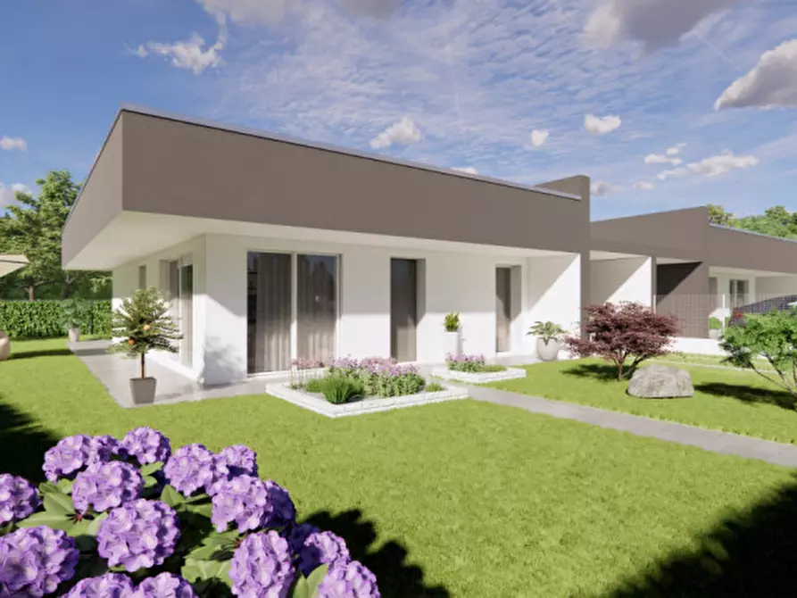 Immagine 1 di Casa trifamiliare in vendita  in VIA ROMA a Brugine