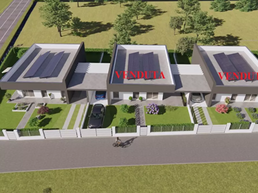 Immagine 3 di Casa trifamiliare in vendita  in VIA ROMA a Brugine