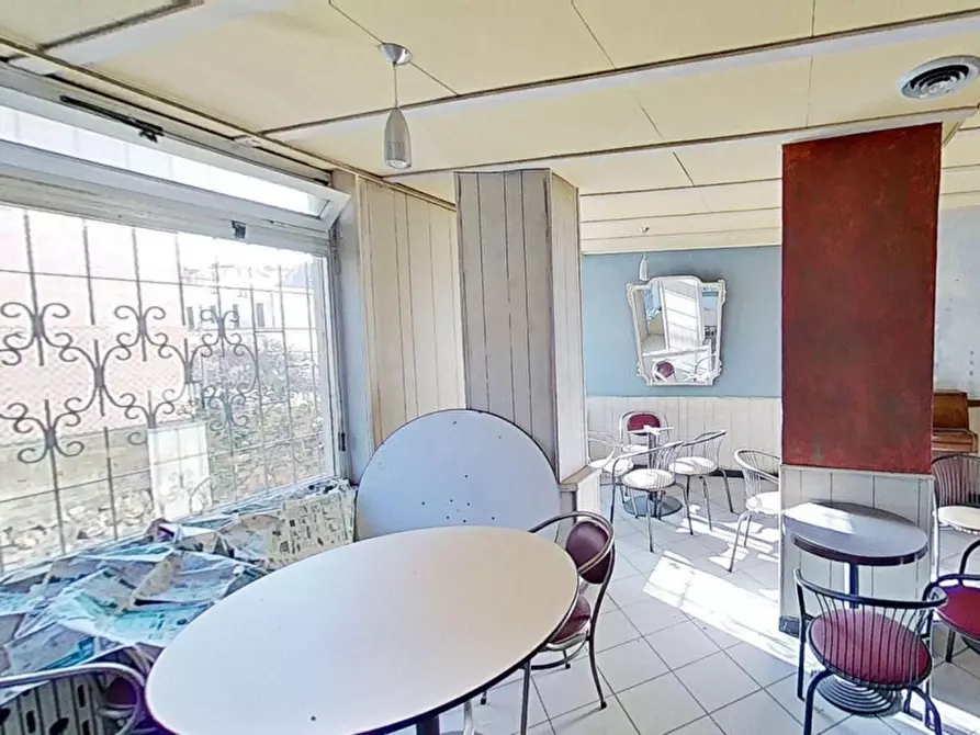 Immagine 7 di Negozio in vendita  in Corso Roma est, N. 7 a Diano Marina