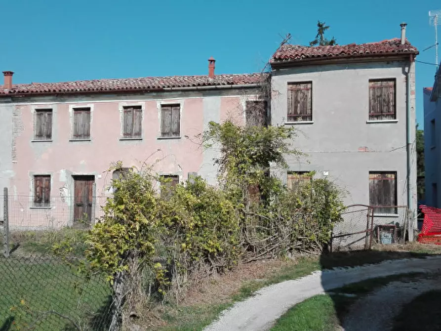 Immagine 1 di Casa indipendente in vendita  in Via Masin a Rovigo