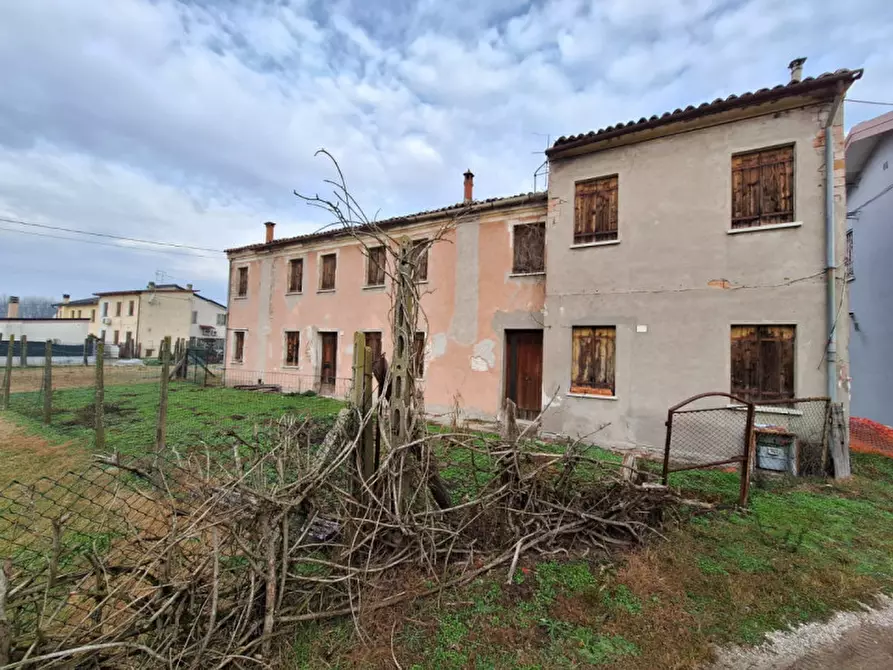 Immagine 2 di Casa indipendente in vendita  in Via Masin a Rovigo