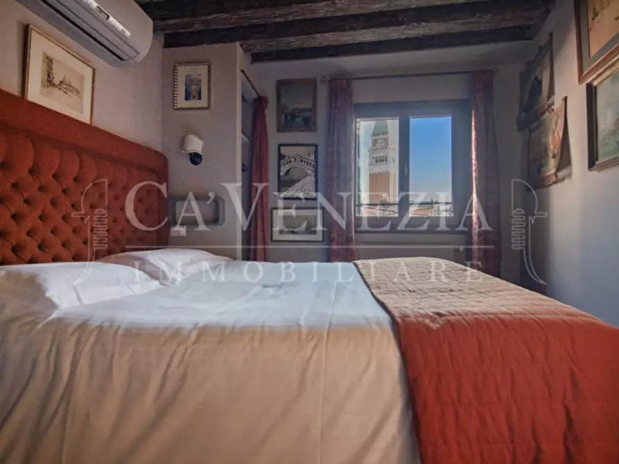 Immagine 4 di Appartamento in vendita  a Venezia