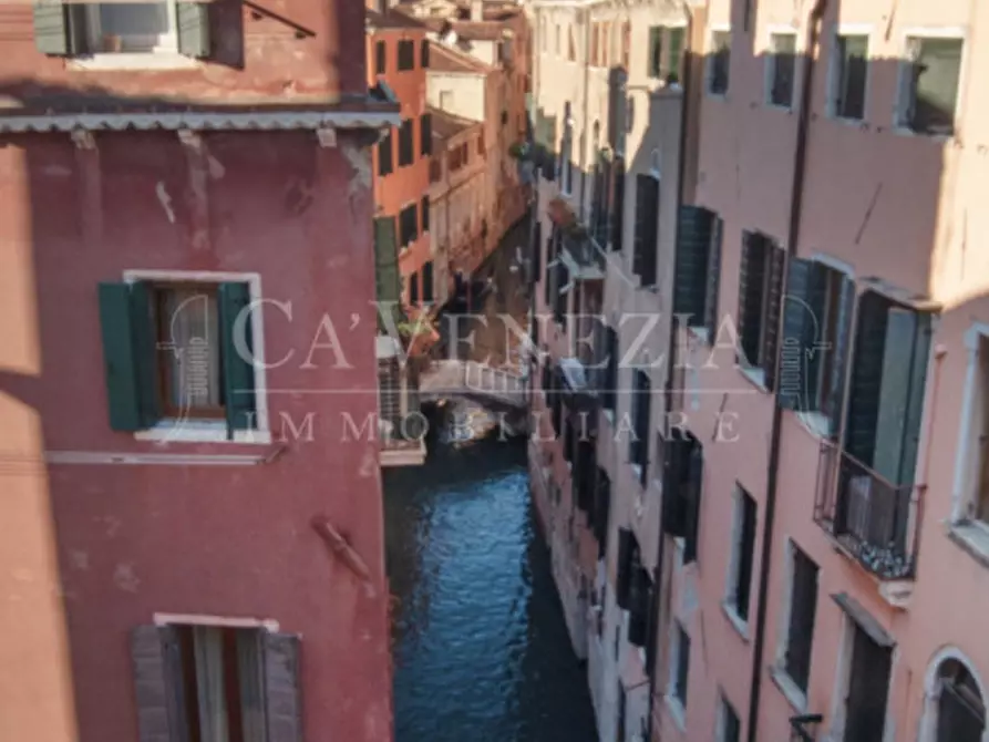 Immagine 9 di Appartamento in vendita  a Venezia
