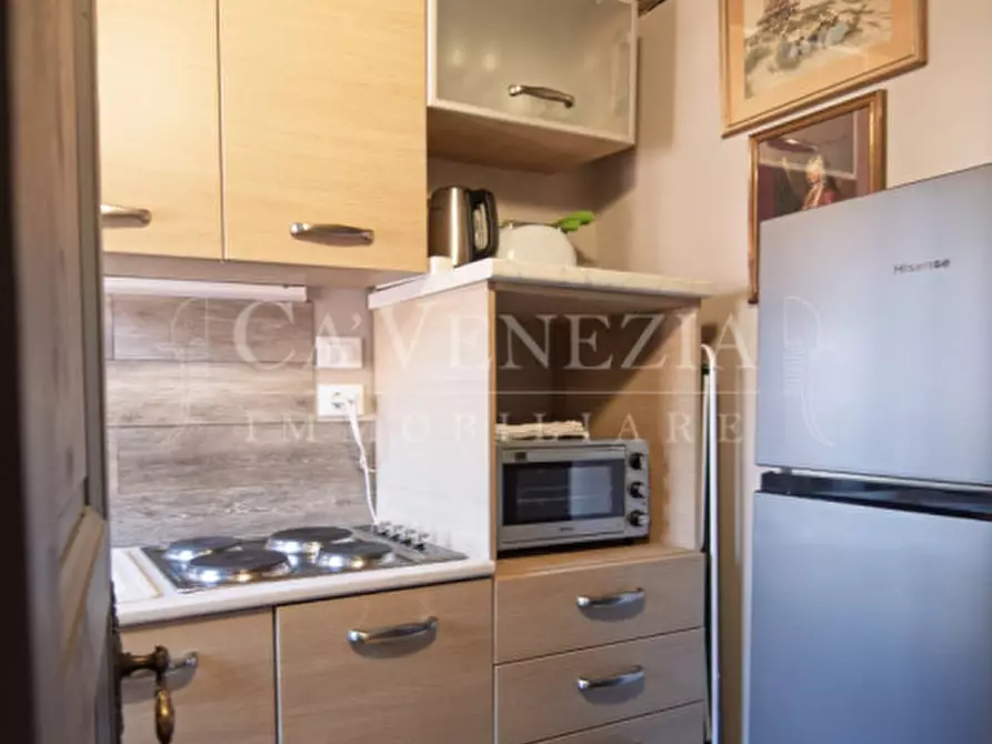 Immagine 17 di Appartamento in vendita  a Venezia