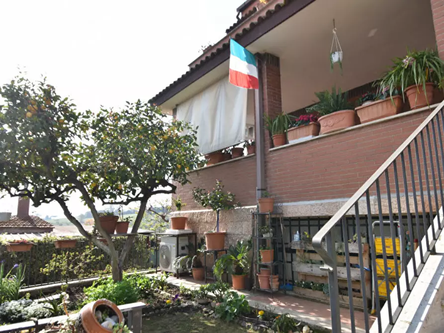 Immagine 3 di Casa quadrifamiliare in vendita  in Via delle Moratelle a Roma
