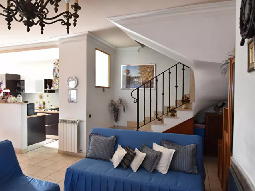 Immagine 16 di Casa quadrifamiliare in vendita  in Via delle Moratelle a Roma