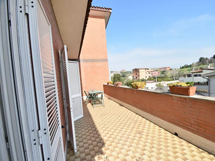 Immagine 33 di Casa quadrifamiliare in vendita  in Via delle Moratelle a Roma