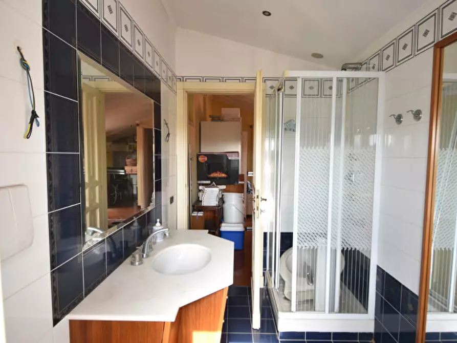 Immagine 59 di Casa quadrifamiliare in vendita  in Via delle Moratelle a Roma