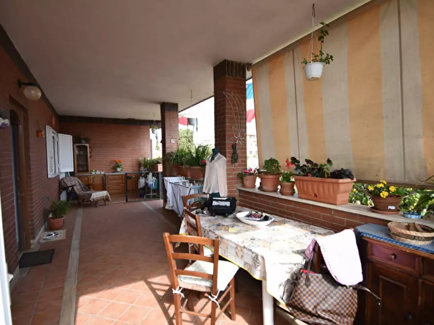 Immagine 74 di Casa quadrifamiliare in vendita  in Via delle Moratelle a Roma