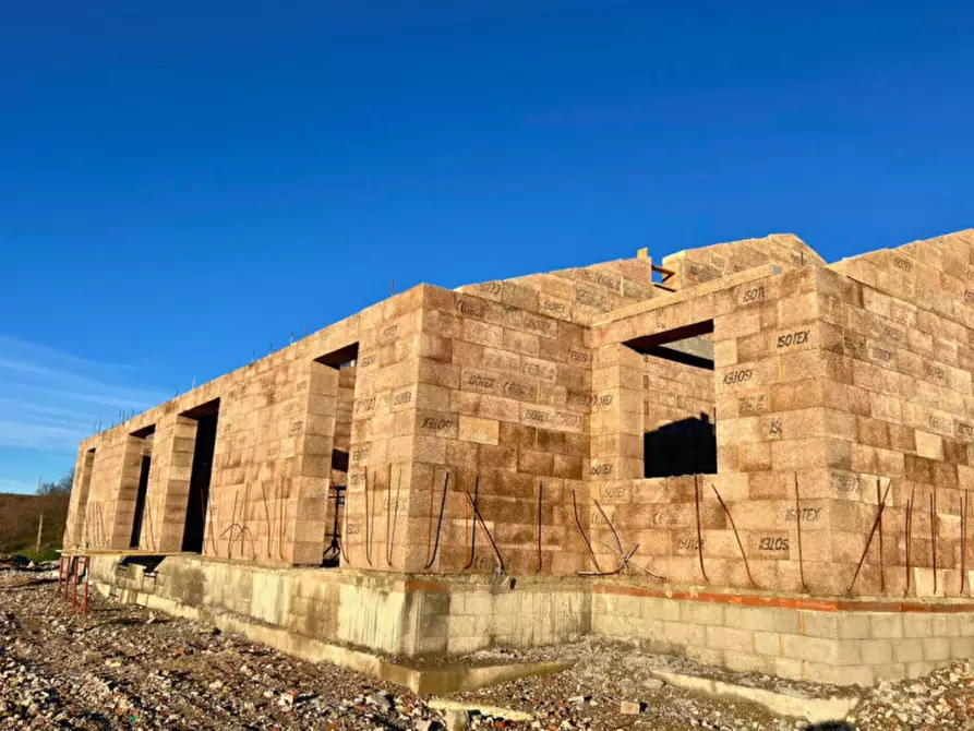 Immagine 11 di Casa bifamiliare in vendita  in MAIATICO a Sala Baganza