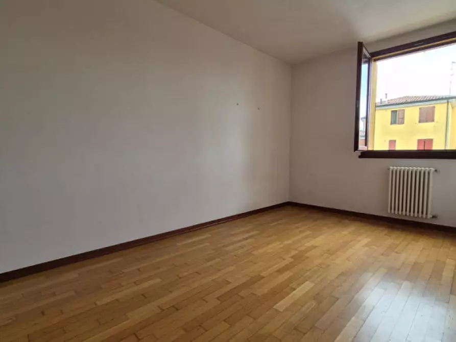 Immagine 10 di Appartamento in vendita  in VIA GENOVA 26 a San Felice Sul Panaro