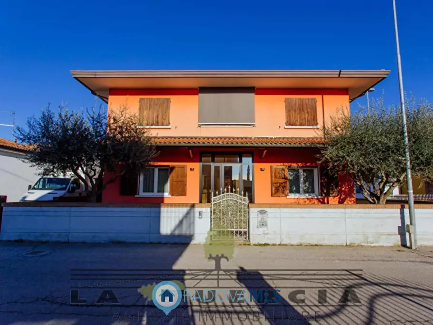 Immagine 35 di Casa indipendente in vendita  in Via Broglio a Solesino