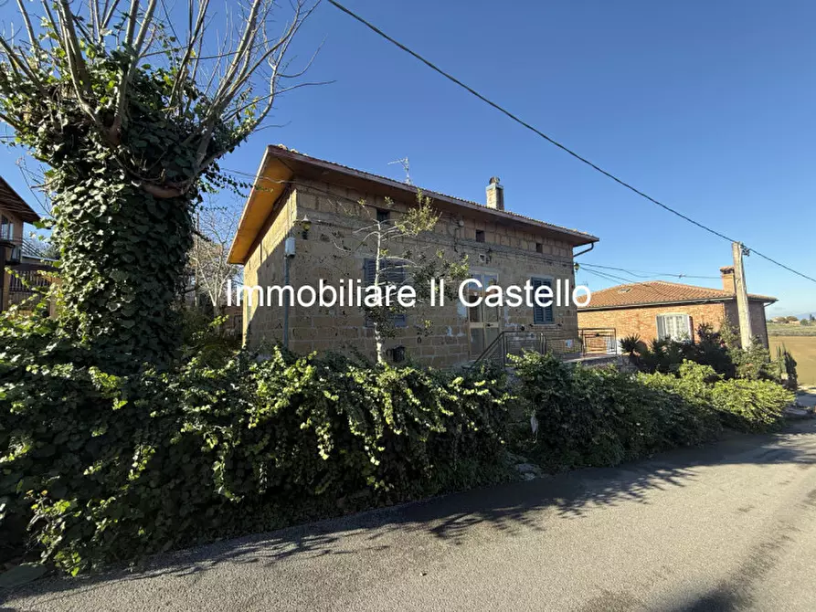 Immagine 1 di Casa indipendente in vendita  in Villastrada a Castiglione Del Lago