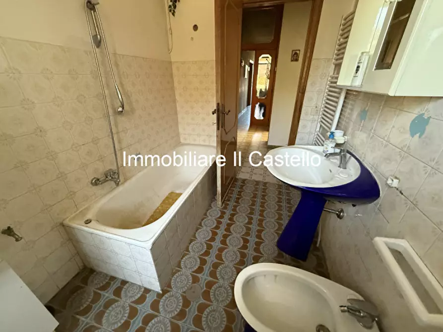 Immagine 17 di Casa indipendente in vendita  in Villastrada a Castiglione Del Lago