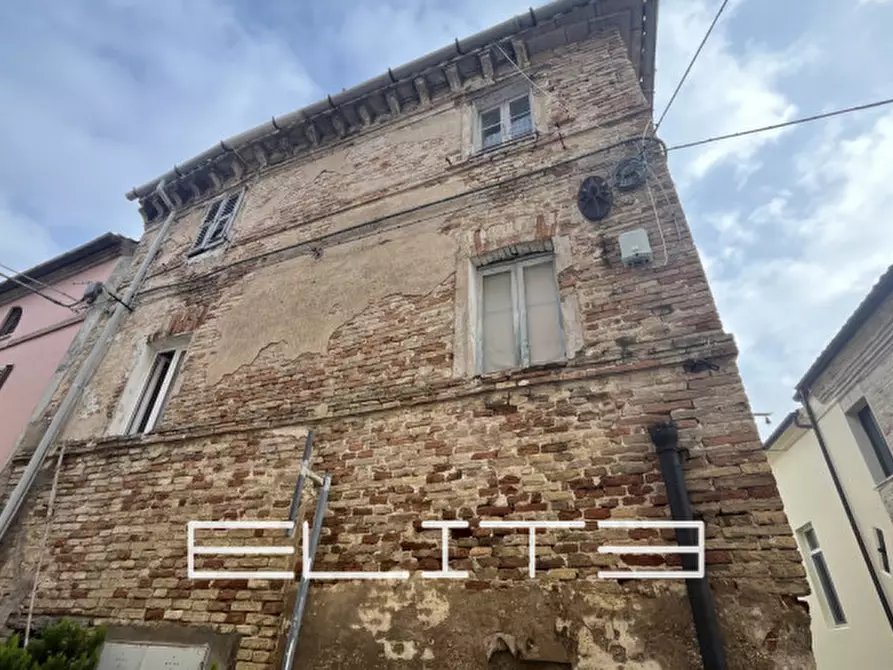 Immagine 1 di Casa indipendente in vendita  in STRADA FRAZIONE MONTESICURO a Ancona