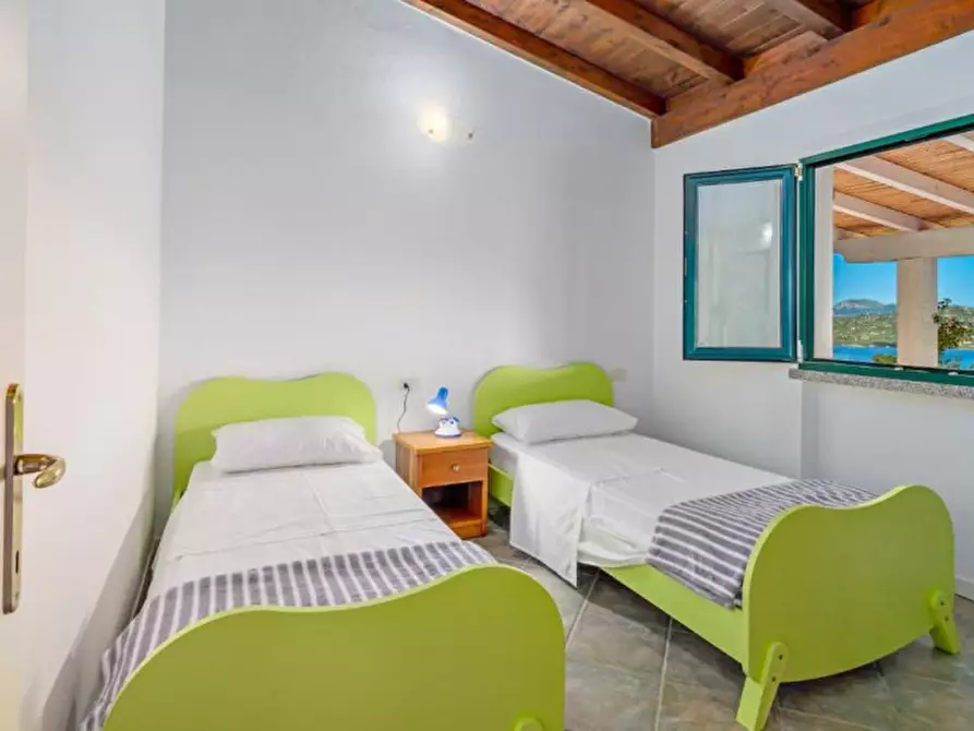 Immagine 31 di Villa in vendita  in via cugnana a Olbia