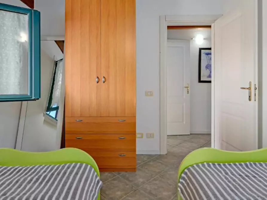 Immagine 33 di Villa in vendita  in via cugnana a Olbia