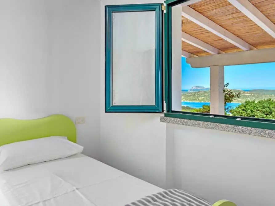 Immagine 35 di Villa in vendita  in via cugnana a Olbia