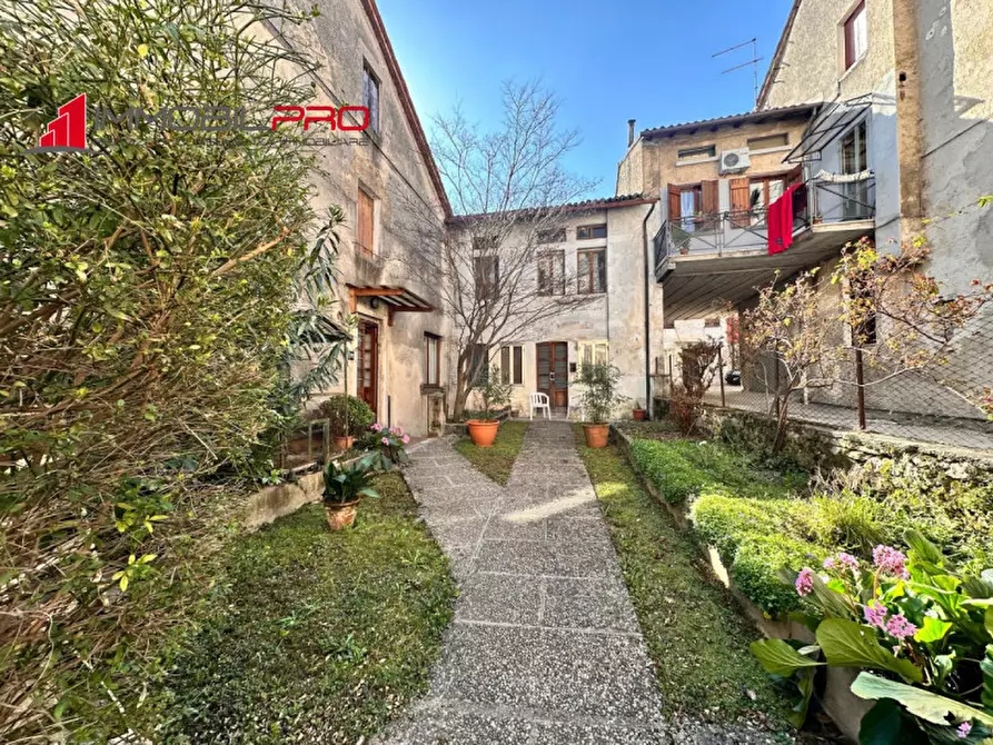 Immagine 2 di Villetta a schiera in vendita  in Via Libertà, 98 a Piovene Rocchette