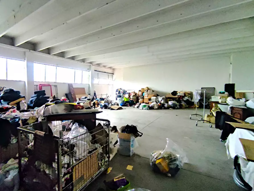 Immagine 4 di Magazzino in vendita  a Vedelago