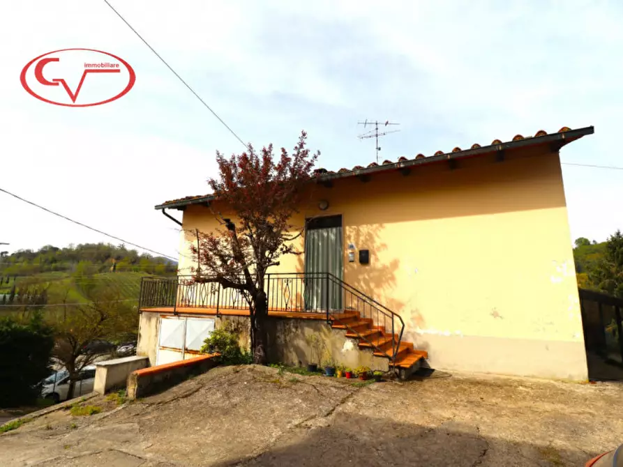 Immagine 3 di Casa indipendente in vendita  a Montevarchi