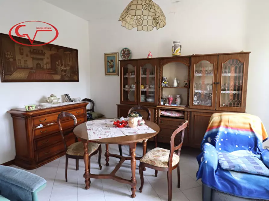 Immagine 5 di Casa indipendente in vendita  a Montevarchi