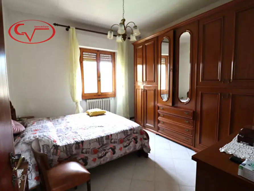 Immagine 12 di Casa indipendente in vendita  a Montevarchi