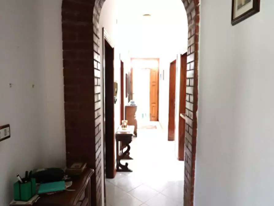 Immagine 18 di Casa indipendente in vendita  a Montevarchi