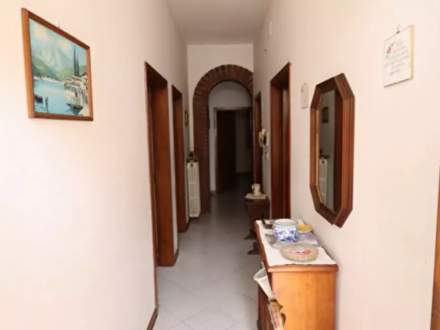 Immagine 19 di Casa indipendente in vendita  a Montevarchi