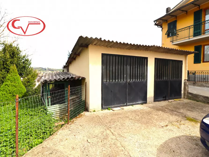 Immagine 22 di Casa indipendente in vendita  a Montevarchi