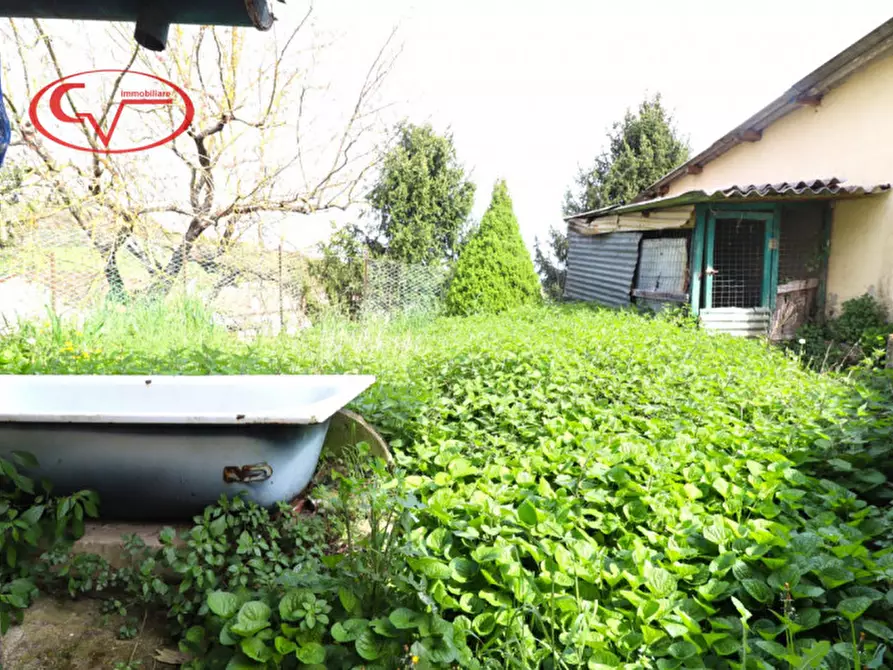 Immagine 28 di Casa indipendente in vendita  a Montevarchi