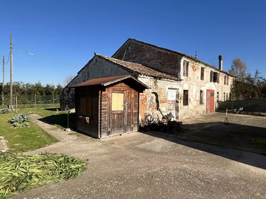 Immagine 2 di Rustico / casale in vendita  in Via Are a Noventa Vicentina