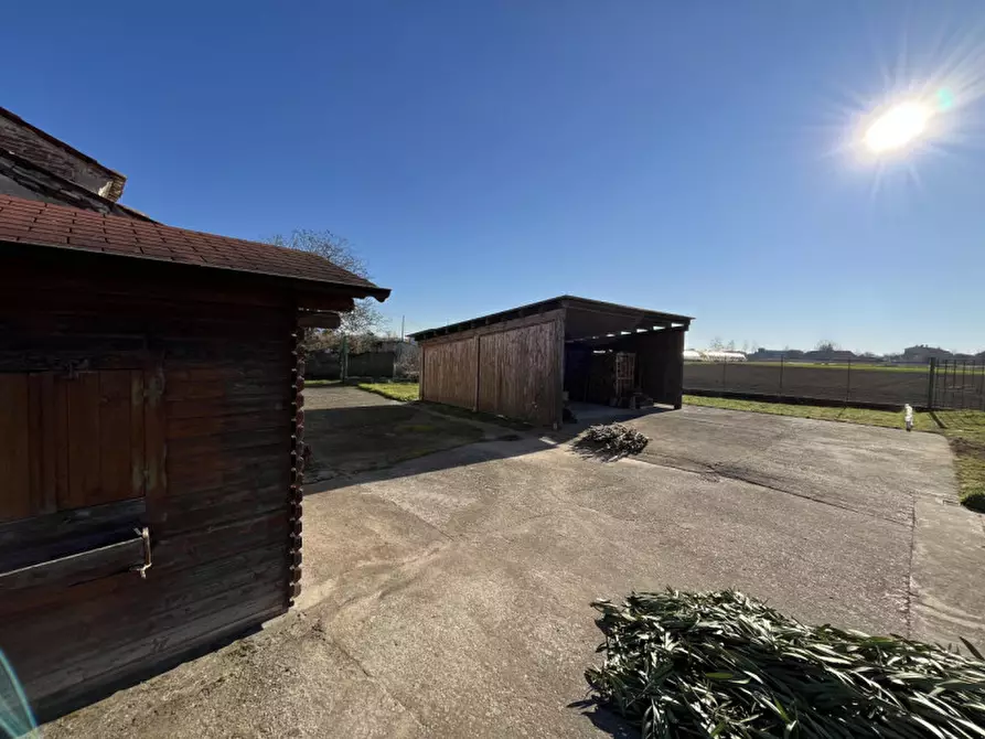 Immagine 8 di Rustico / casale in vendita  in Via Are a Noventa Vicentina