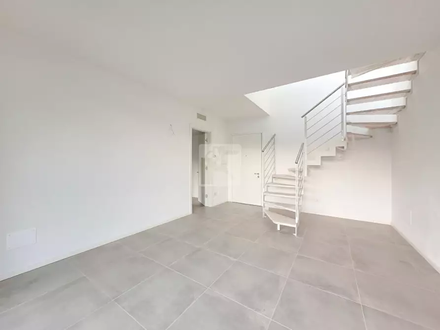 Immagine 9 di Appartamento in vendita  a Arco