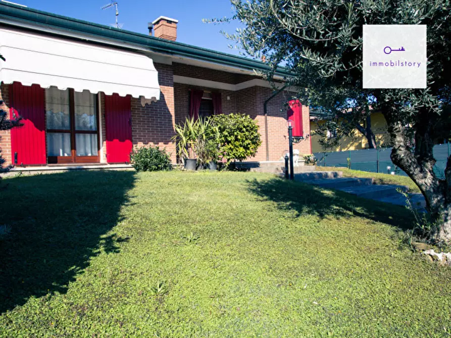 Immagine 5 di Villa in vendita  a Solesino