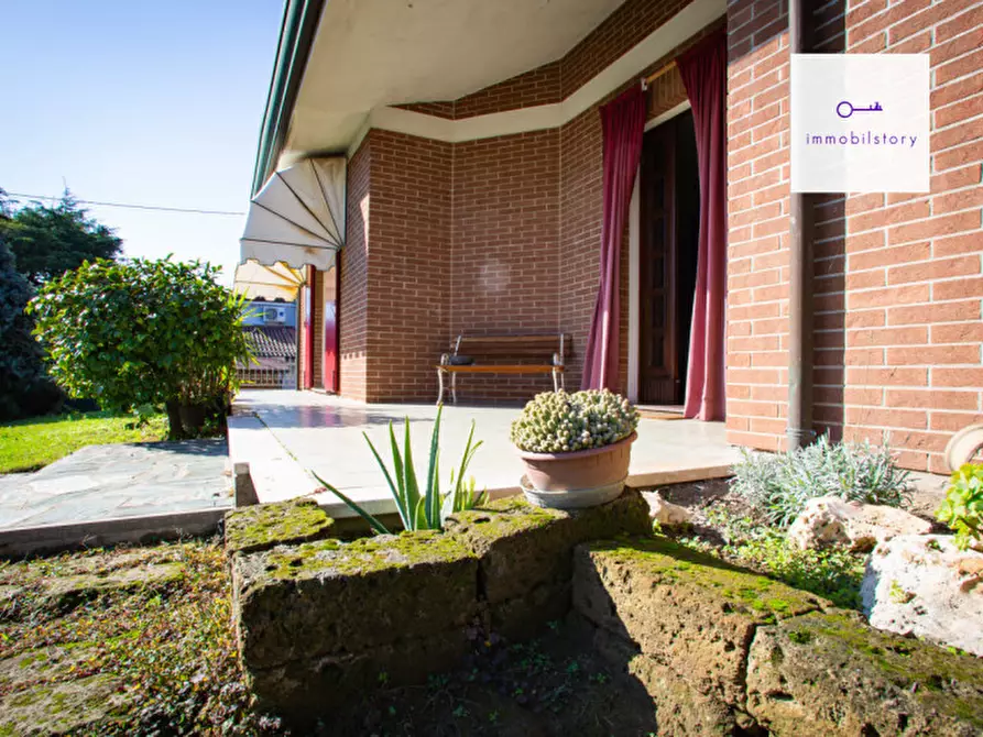 Immagine 11 di Villa in vendita  a Solesino