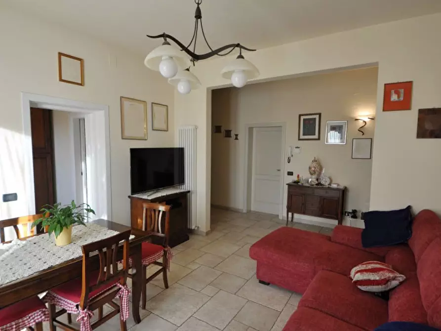 Immagine 7 di Appartamento in vendita  a Loro Ciuffenna