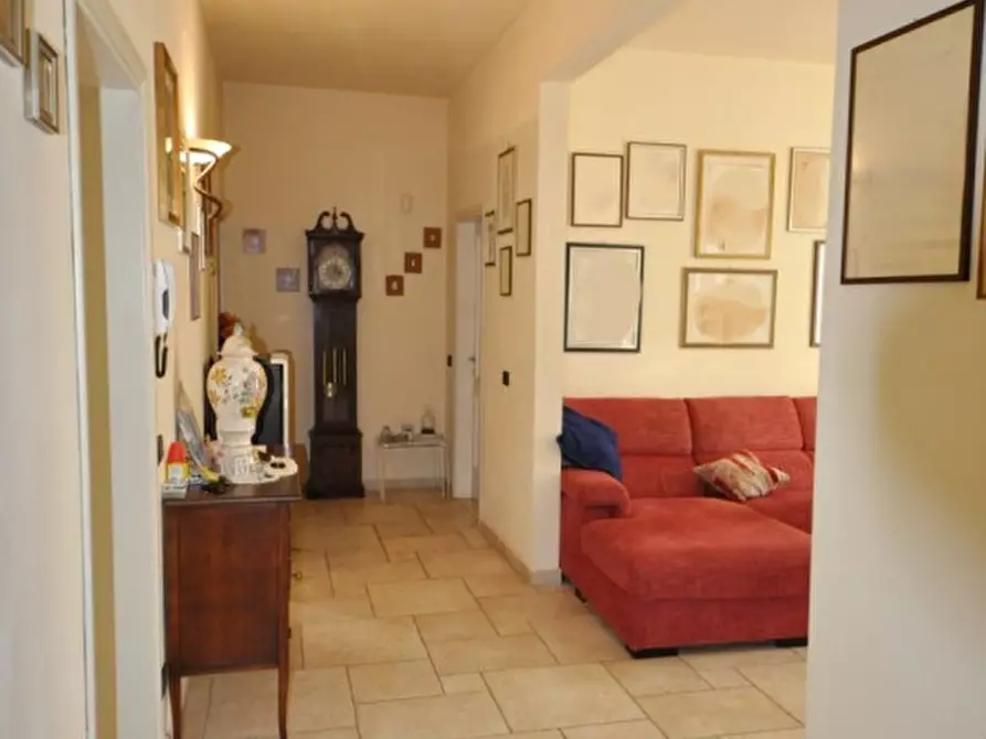 Immagine 8 di Appartamento in vendita  a Loro Ciuffenna